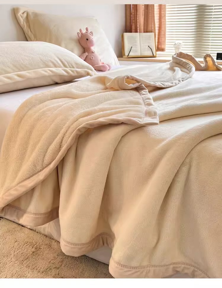 Coral Fleece Blanket – Single-Piece Thickened, Plush Flannel Throw for Bed, Sofa, or Office Nap