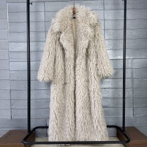 Women’s Faux Fur Coat – Long, Notch-Collar Winter Outerwear in Curly Toscana-Style Wool
