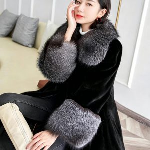 Long style with fox fur collar
